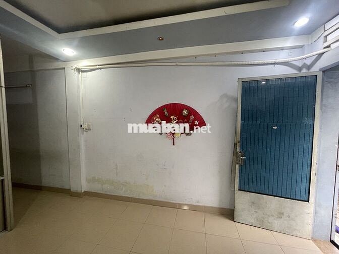 Bán chung cư Trần Quang Diệu Q3 DT 43,6 m2 có gác, 1PN, hướng Nam