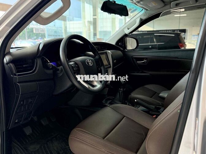 Toyota Fortuner 2019 2.4MT - Máy Dầu - Số Sàn Hãng