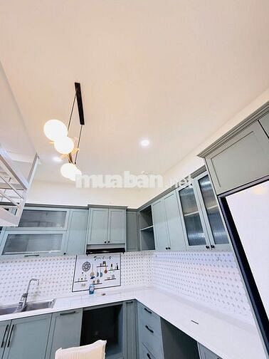 Cho thuê phòng 35m2 gác - Nguyễn Thái Sơn- P1-GV- Full đồ- sát IUH