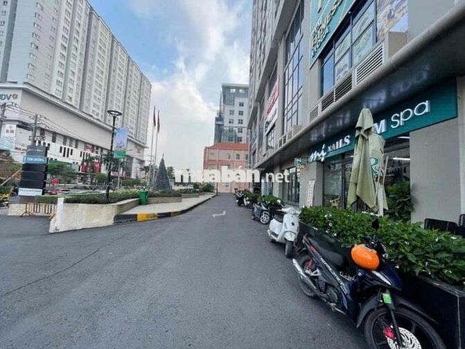 SHOUSE RICHMOND CITY Mặt Tiền NguyễnXí 110m2 Có 1 Lầu Ngang 7m CóBãiXe
