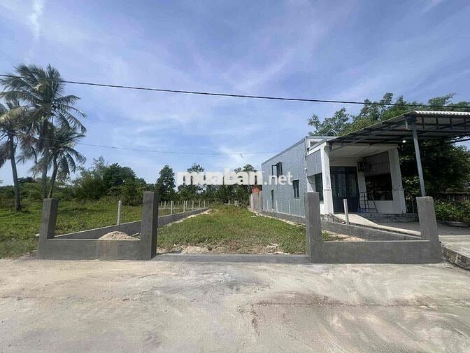 Cần bán diện tích lơn tại giáng đông hoà châu(430m) chia 3 lô