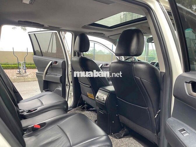 Toyota Highlander SE 2010 Trắng 12 vạn km