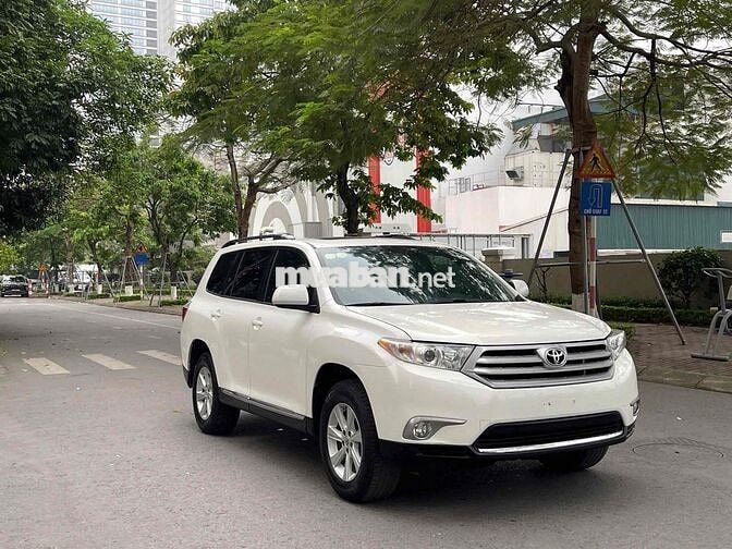 Toyota Highlander SE 2010 Trắng 12 vạn km