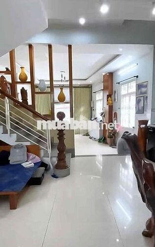GIA ĐÌNH CẦN BÁN NHÀ 3 TẦNG - 2 MẶT TIỀN ĐƯỜNG NÚI THÀNH ( kiệt cạnh 5