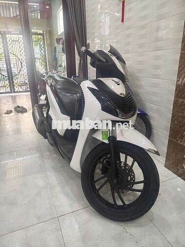 Honda sh 125 màu trắng úp ý