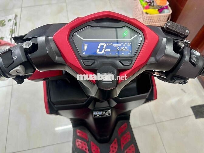 Honda Vario 125 2024 Đỏ 5000 km
