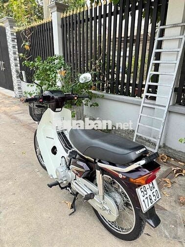 Honda Super Dream 2012 Trắng 6000 km