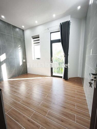 nhà góc 2 mặt tiền tiền, lộ 4m hẻm thông ôtô quay đầu thoải mái