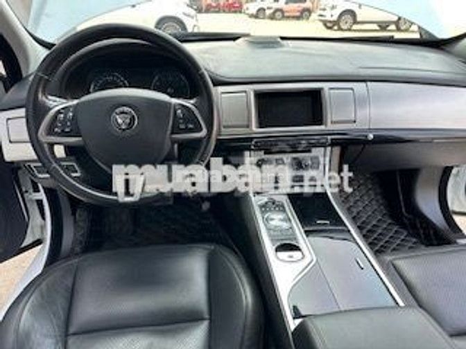 Jaguar XF 2015 Trắng