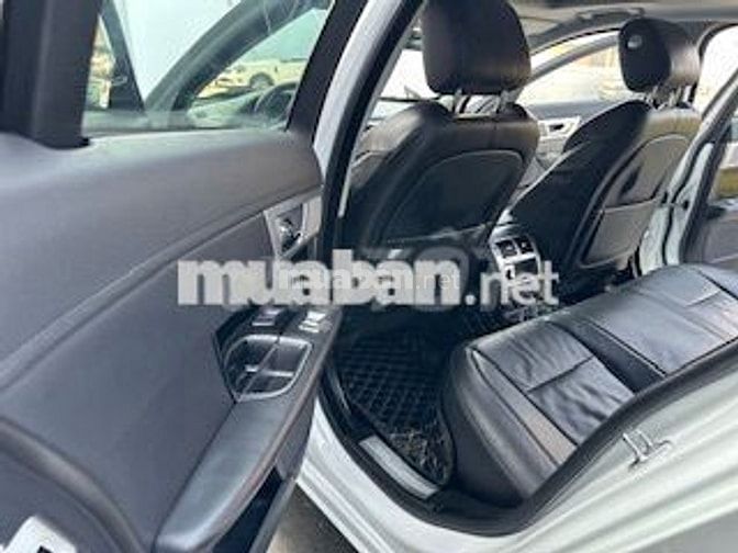 Jaguar XF 2015 Trắng