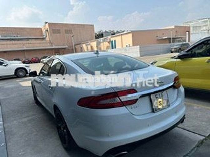 Jaguar XF 2015 Trắng