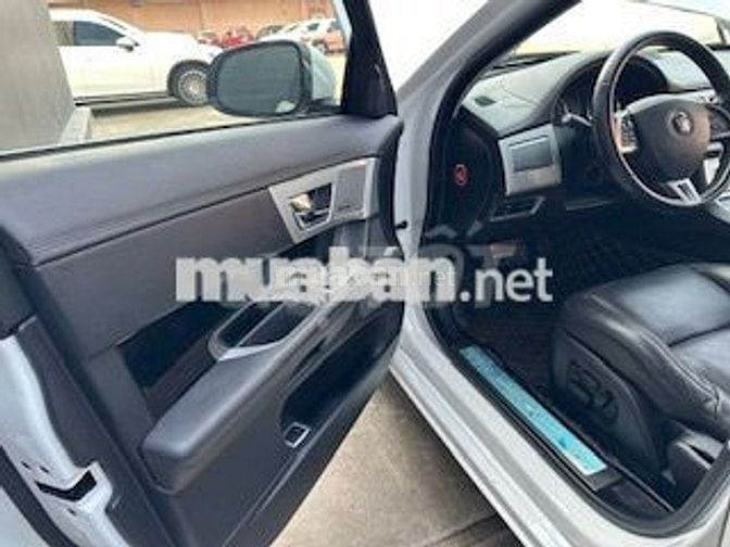 Jaguar XF 2015 Trắng