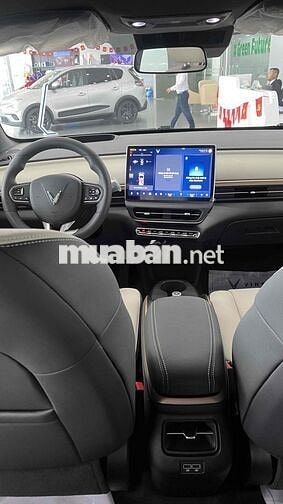 Xe điện VinFast VF6 Plus - Đưa trước 60tr