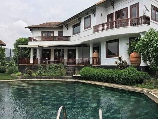 CHO THUÊ VILLA SÂN VƯỜN 1000M2, GẦN VẠN PHÚC CITY, 6 PN+ HỒ BƠI, 80TR