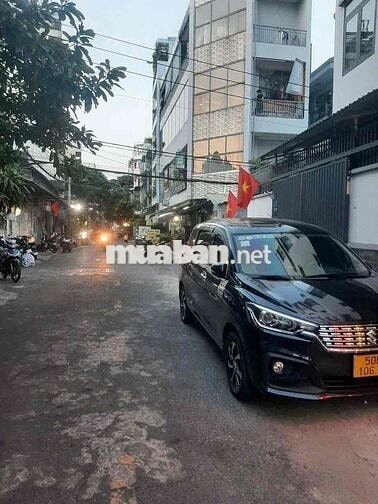 HẺM XE TẢI TRÁNH NHAU - 5 TẦNG 5 PN