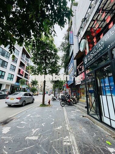 Tôi cần bán nhà 5tầng, mặt phố Xuân Diệu Tây Hồ.