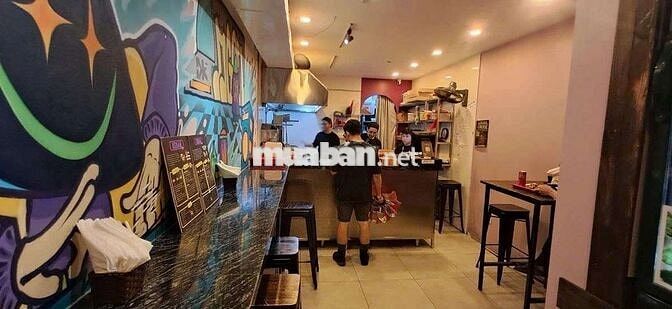 Tôi cần bán nhà 5tầng, mặt phố Xuân Diệu Tây Hồ.