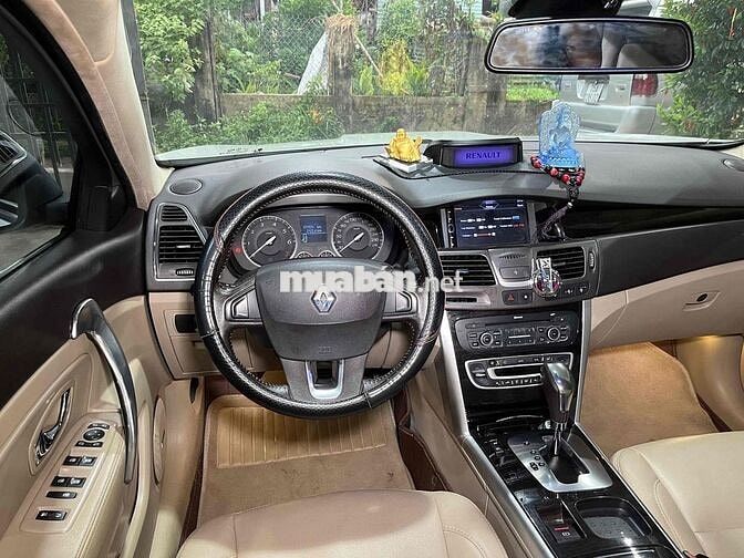 Renault Latitude 2013 Trắng