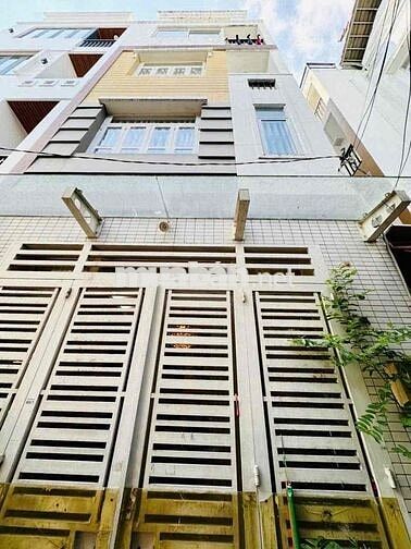 Lâu mới có một căn, khu Phan Xích Long, giá tốt