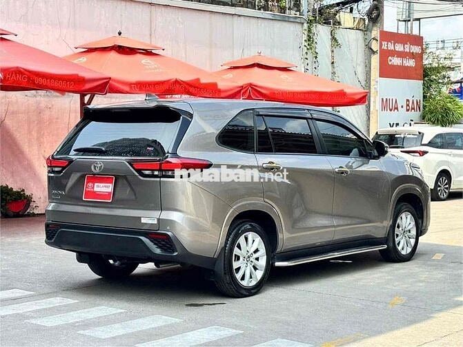 Toyota Innova Cross 2.0V 2025