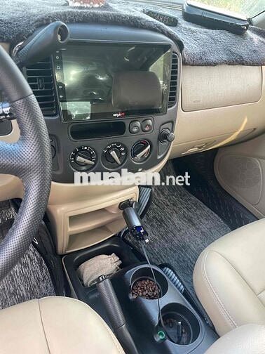 Ford Escape 2005 V6 Đen