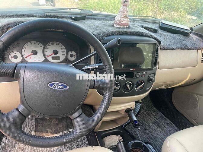 Ford Escape 2005 V6 Đen
