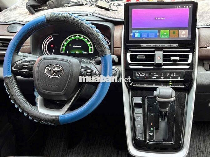 Toyota Innova Cross 2.0V 2025