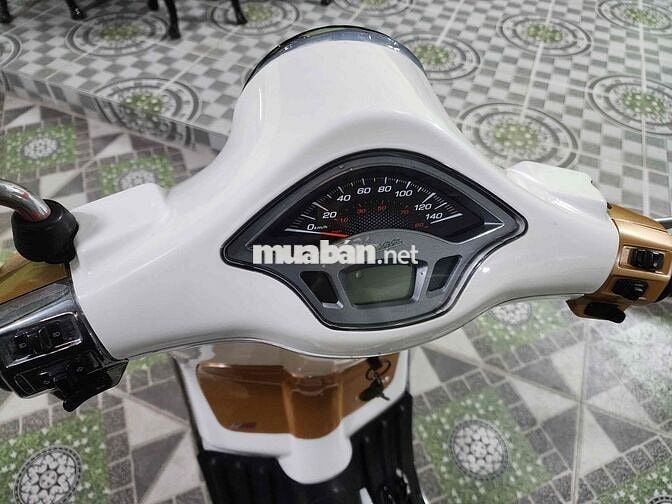 Piaggio Vespa Primavera 2014 Trắng