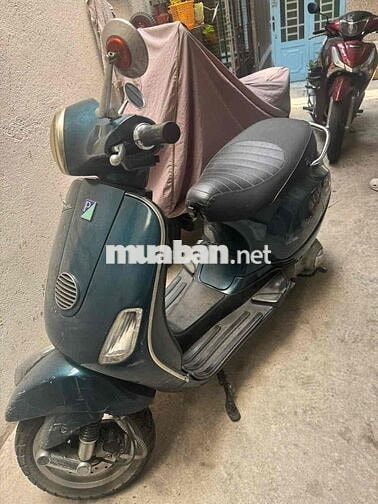 Piaggio Vespa màu Xanh