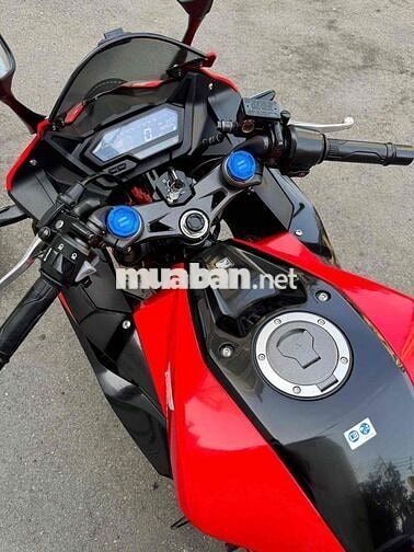 Honda CBR150R ĐKLĐ 5/2025 chính chủ biển 15