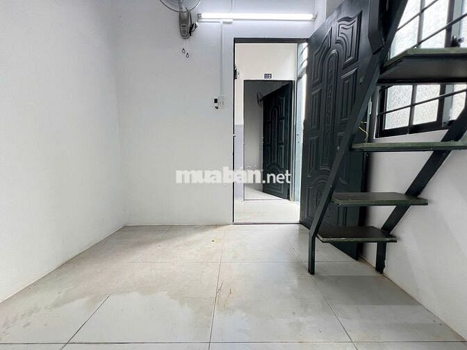 PHÒNG TRỌ GIÁ RẺ GÁC CAO CỬA SỔ THOÁNG NGUYỄN VĂN QUÁ GẦN CHỢ CẦU