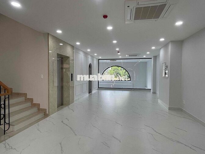 CHO THUÊ NGUYÊN CĂN SHOPHOUSE VẠN PHÚC CITY 7x22m HẦM 5T-DT giá 80tr