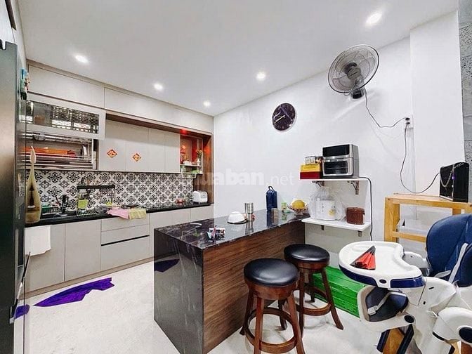 LÂM VĂN BỀN – XE HƠI NGỦ TRONG NHÀ – 4 TẦNG MỚI ĐẸP – CHỈ 12.8 TỶ
