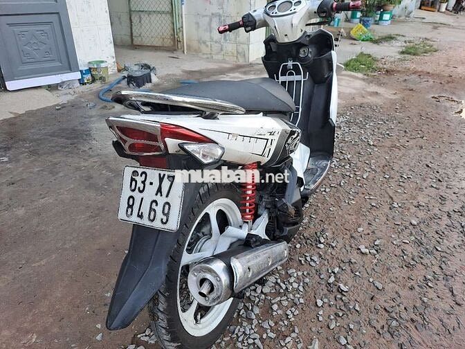 Yamaha Novo LX Trắng