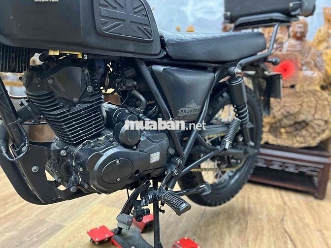 Brixton BX125 đờ 2018 biển SG máy bao êm