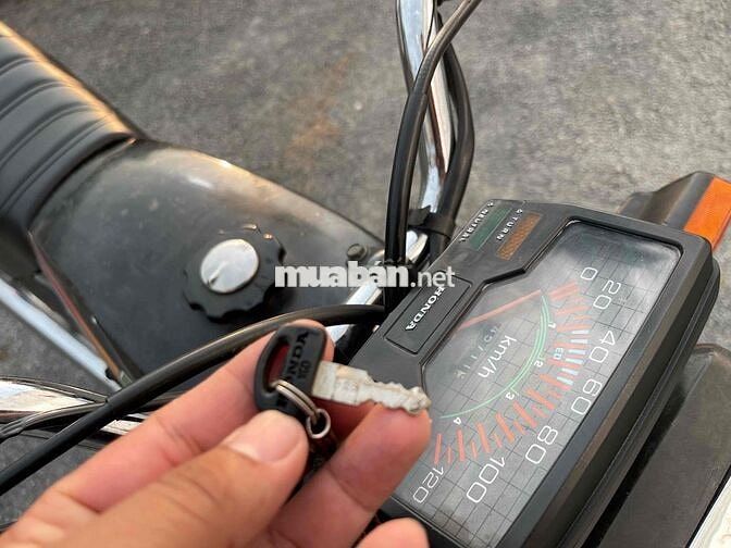 Honda Win 100 Đen-đỏ Bstp HCM