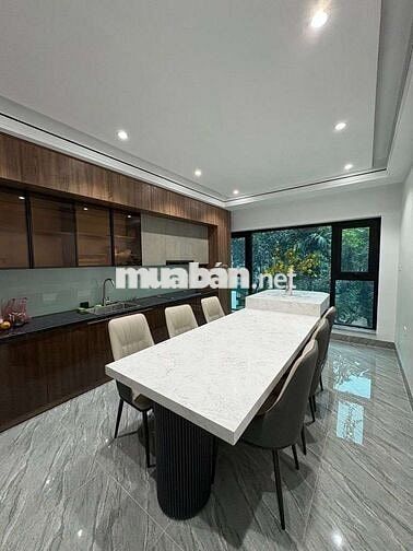 NHỈNH 10 TỶ - NHÀ THANG MÁY - 6 TẦNG PHỐ ĐOÀN THỊ ĐIỂM ĐỐNG ĐA 32M2