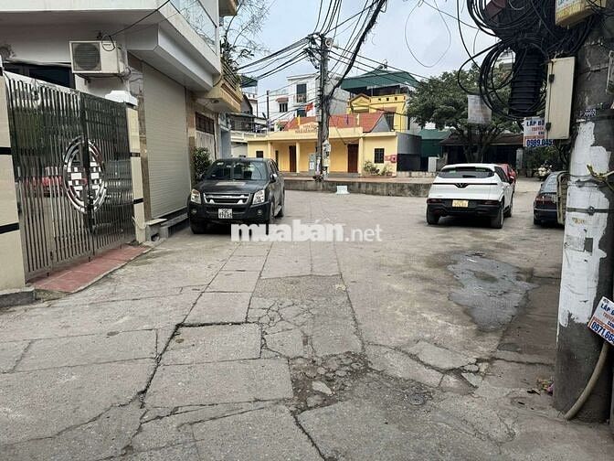 Nhà 4T + lửng/tum thang x 40m2 mới đẹp