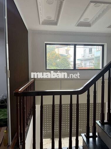 Nhà 4T + lửng/tum thang x 40m2 mới đẹp