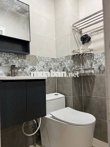 Cho thuê nhà phường Tân Sơn nhì đúc 1 lầu cực đẹp: 4 x 7 M 