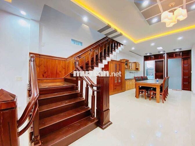 BÁN NHÀ MẶT TIỀN ĐINH CÔNG TRÁNG BMT 6X38