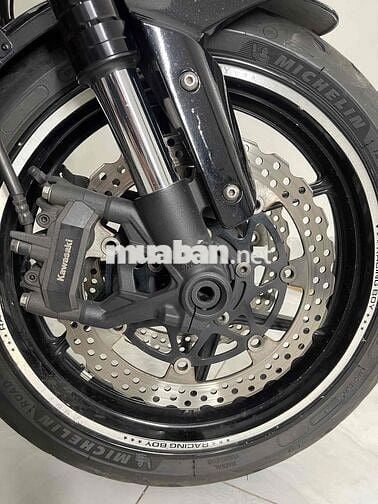 Kawasaki Z1000 Đen, Cam, Bạc
