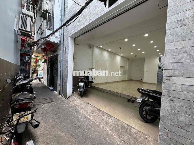 Bán nhà Nguyễn Văn Cừ, Quận 1 5x11m (57m2)