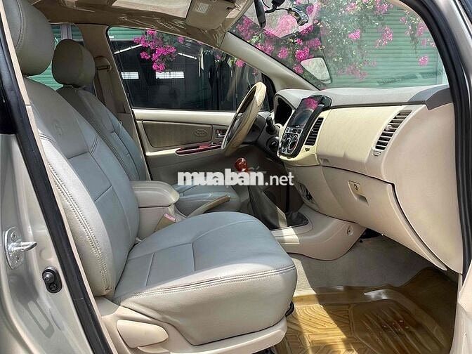 Toyota Innova G 2006 Số sàn Bạc