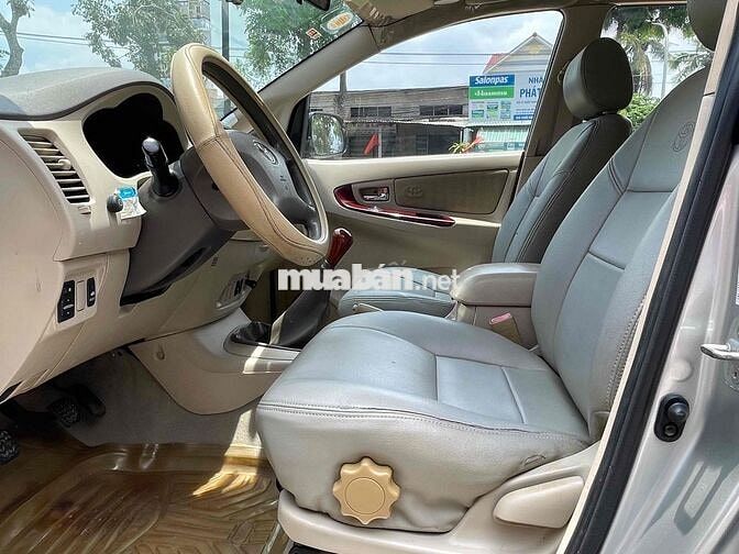 Toyota Innova G 2006 Số sàn Bạc