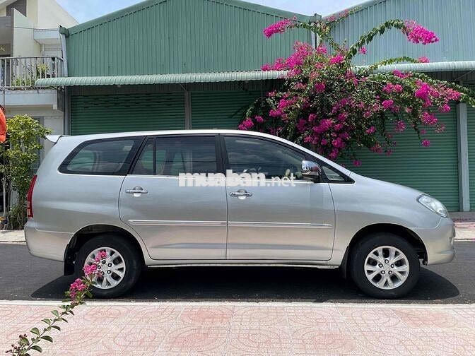 Toyota Innova G 2006 Số sàn Bạc