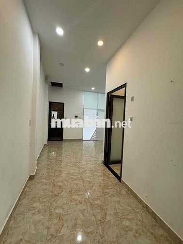 Bán nhà Nguyễn Văn Cừ, Quận 1 5x11m (57m2)