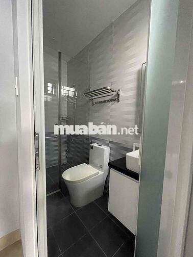 nhà mt đường 41 Linh Đông gần chợ Thủ Đức sát Phạm Văn Đồng 80m2