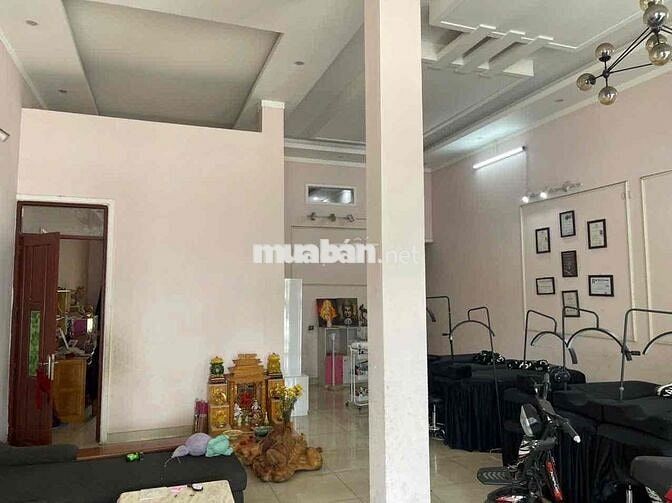 bán nhà Mặt đường Phạm Văn Đồng