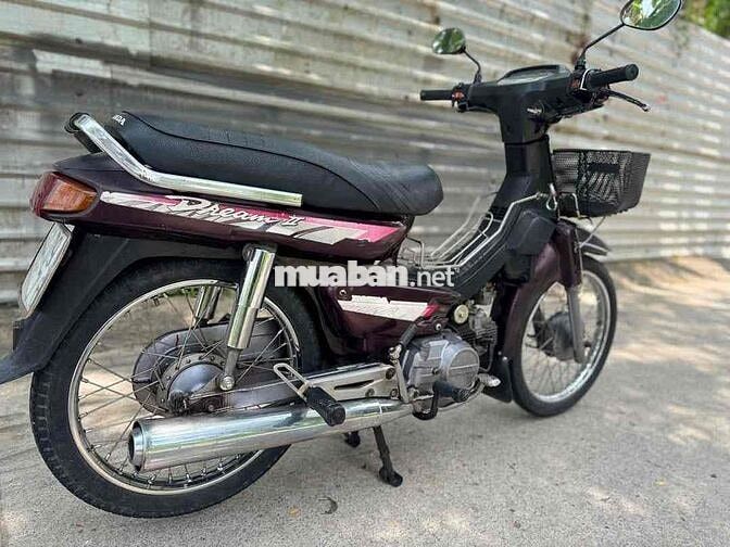 Honda Dream lùn màu Tím